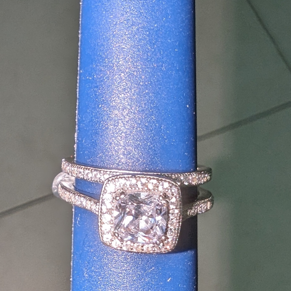 Engagement/Wedding RING SET - Picture 3 of 4